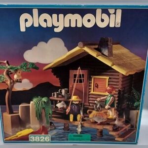 PLAYMOBIL-Outdoor Spirtsman Cabin-Log Cabin